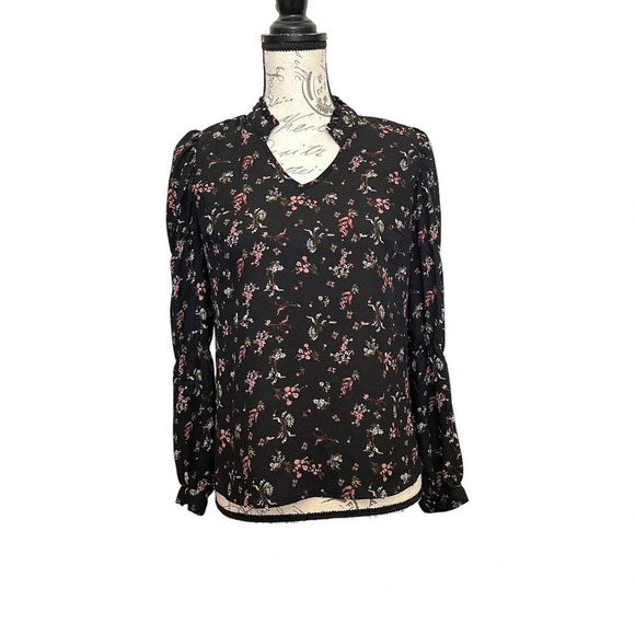 Love Story Floral Ruffle Neck Top whimsical gothic romantic Size Small - Picture 6 of 6